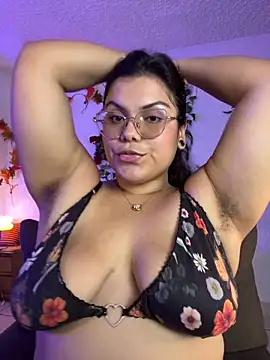 Snapshot of kittylu__ chatting on 7, 2, 2026 kittylu online show from 7, 2, 2026