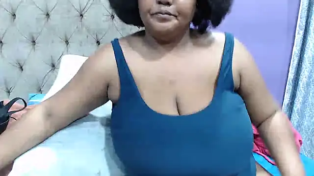 GiantTittts online show from 9, 9, 2025