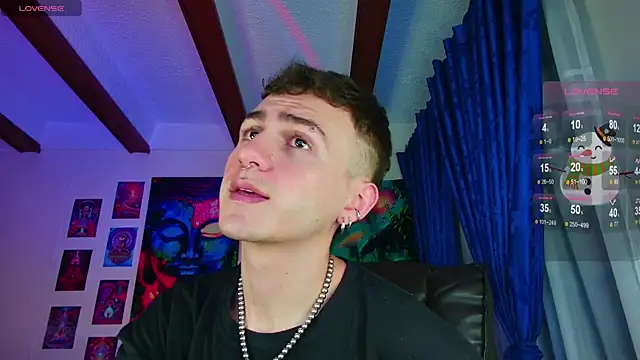 Snapshot of dimitri-bilak chatting on 8, 12, 2024 dimitri-bilak online show from 8, 12, 2024