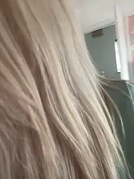 Bustyblondebabe32 online show from 10, 3, 2025