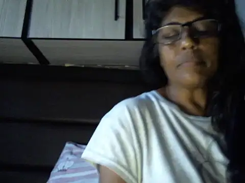 MsAttitude online show from 8, 3, 2026