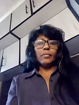 Snapshot of MsAttitude chatting on 2, 7, 2026 MsAttitude online show from 2, 7, 2026