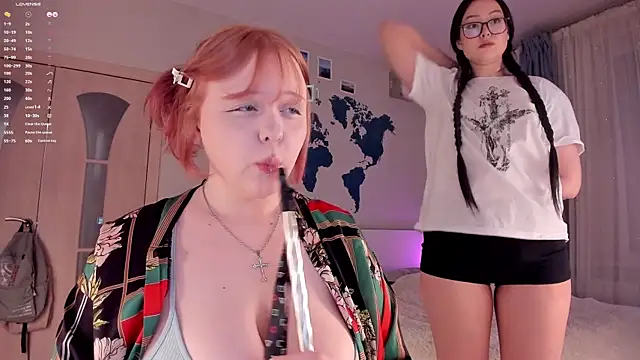 LisaLaas online show from 7, 2, 2025