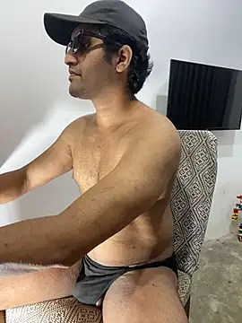 Snapshot of Lahirumadu2 chatting on 21, 5, 2026 Lahirumadu2 online show from 21, 5, 2026