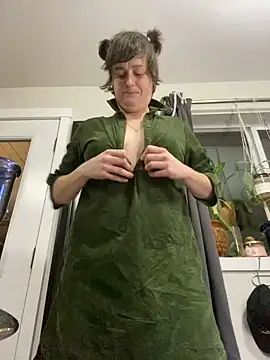 mikittyy online show from 13, 12, 2024