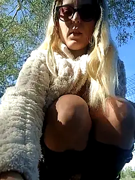 dolcehelena993 online show from 20, 11, 2025