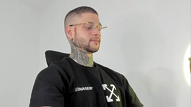  jamesleandros1 online show from 30, 9, 2025