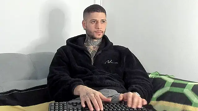  jamesleandros1 online show from 28, 11, 2025