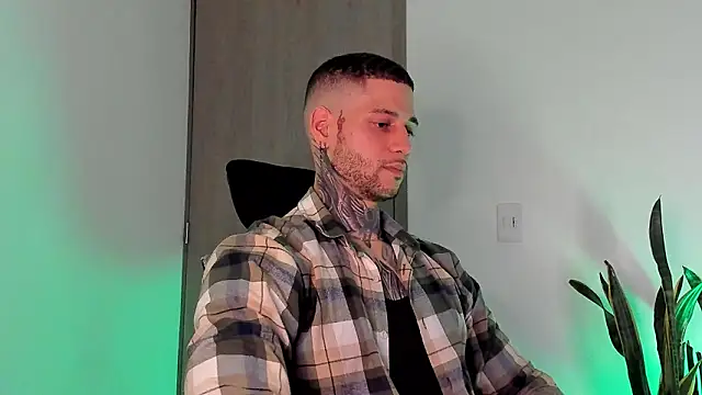  jamesleandros1 online show from 25, 2, 2026