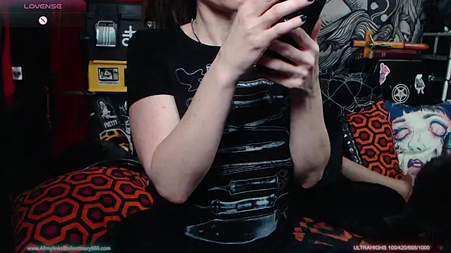 Snapshot of Silentmary chatting on 22, 1, 2025 Silentmary online show from 22, 1, 2025