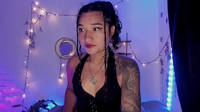 Eva Lee  online show from 4, 3, 2025