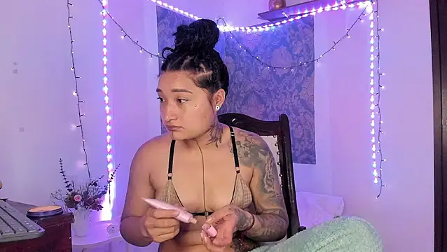 Eva Lee  online show from 27, 2, 2026