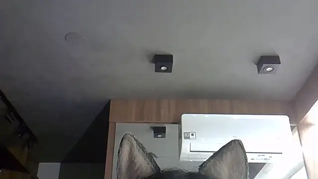 Skinny-Kitten online show from 5, 11, 2025