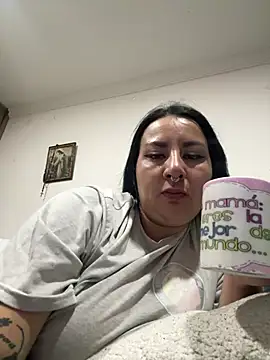 Abril Luv online show from 1, 7, 2026