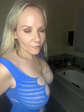 Snapshot of Sexual_Lovable_Doll chatting on 12, 9, 2025 Sexual Lovable Doll online show from 12, 9, 2025