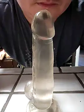 valhallacouple420 online show from 5, 2, 2025