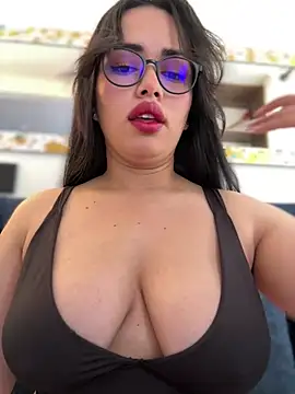 Snapshot of andra_rose chatting on 26, 1, 2025 andra rose online show from 26, 1, 2025