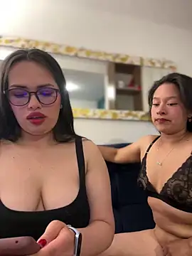 Snapshot of andra_rose chatting on 16, 2, 2025 andra rose online show from 16, 2, 2025