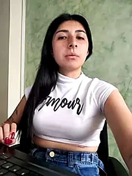 EmmaWilliamss online show from 24, 11, 2025