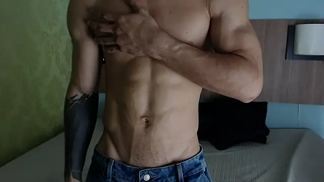 AlbertBernal69 online show from 8, 2, 2025