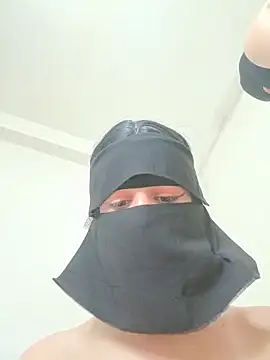 Snapshot of KHALIJIA-ARABIA-couple chatting on 5, 2, 2026 KHALIJIA-ARABIA-couple online show from 5, 2, 2026