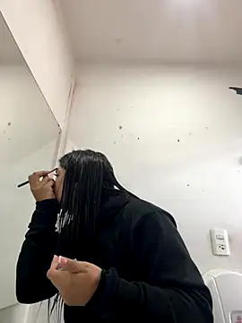 Snapshot of ZiaCalifa chatting on 4, 12, 2025 ZiaCalifa online show from 4, 12, 2025