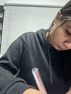 Snapshot of ZiaCalifa chatting on 14, 12, 2025 ZiaCalifa online show from 14, 12, 2025