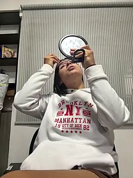 Snapshot of ZiaCalifa chatting on 22, 12, 2025 ZiaCalifa online show from 22, 12, 2025