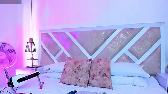 Snapshot of ZiaCalifa chatting on 21, 2, 2026 ZiaCalifa online show from 21, 2, 2026