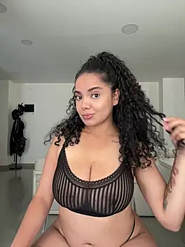 Mariecurl online show from 7, 3, 2026