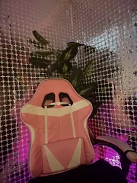 Snapshot of Insane_Issa chatting on 7, 1, 2025 Insane Issa online show from 7, 1, 2025