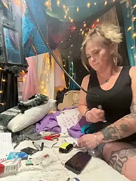 SummerBlueMoon online show from 7, 3, 2026