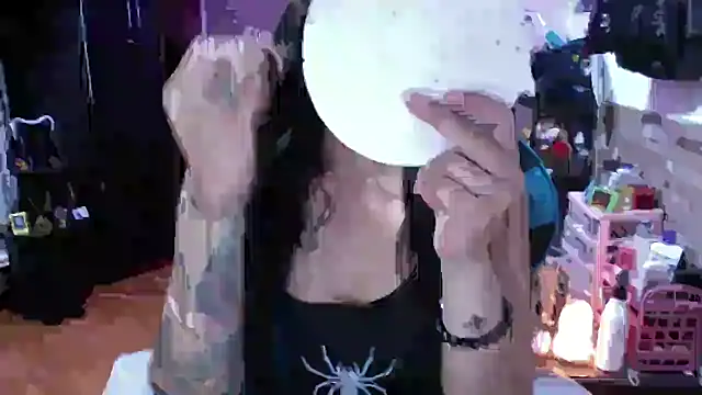 Snapshot of AngelaQueen_ chatting on 26, 3, 2026 AngelaQueen online show from 26, 3, 2026