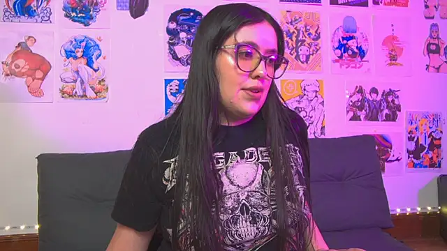 snowblack  online show from 31, 1, 2025