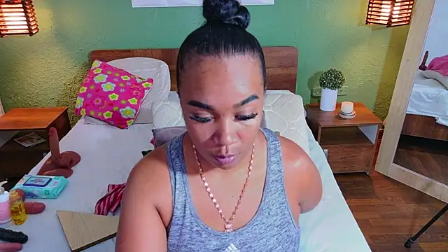 Snapshot of dannaahbrown chatting on 16, 6, 2026 dannaahbrown online show from 16, 6, 2026