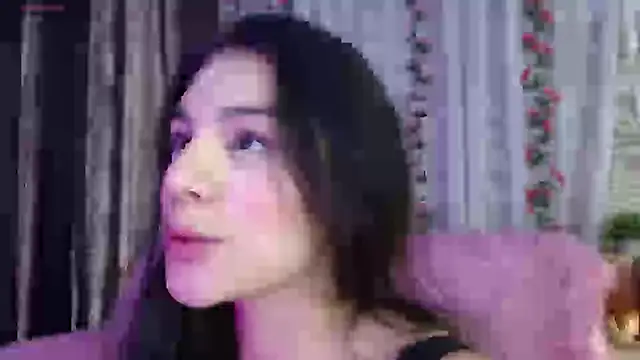 Snapshot of Saray_Cute_ chatting on 27, 12, 2024 Saray Cute online show from 27, 12, 2024