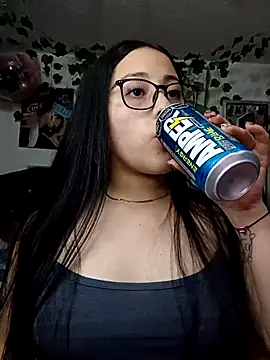 Snapshot of persefone_core chatting on 11, 3, 2025 persefone core online show from 11, 3, 2025