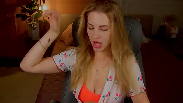 Snapshot of anita_blairr chatting on 12, 10, 2025 anita blairr online show from 12, 10, 2025