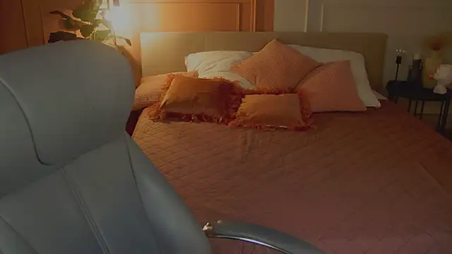 Snapshot of anita_blairr chatting on 10, 11, 2025 anita blairr online show from 10, 11, 2025