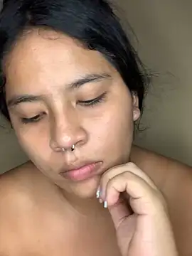 moncerrat luna online show from 4, 12, 2024