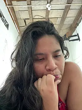 moncerrat luna online show from 28, 2, 2026