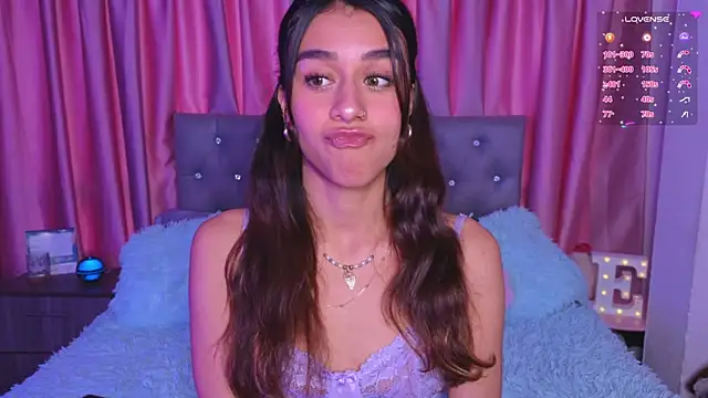 Emiily Scott1 online show from 2, 12, 2025