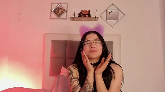 aliice walker  online show from 8, 1, 2025