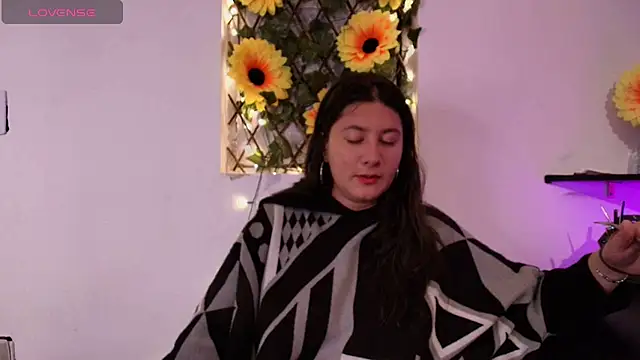 kisstarxxx online show from 24, 4, 2026