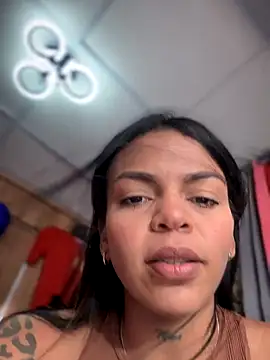 Snapshot of Charly_ chatting on 4, 10, 2025 Charly online show from 4, 10, 2025