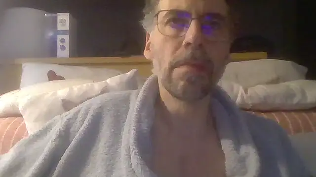 ptitcanard60600 online show from 30, 11, 2025