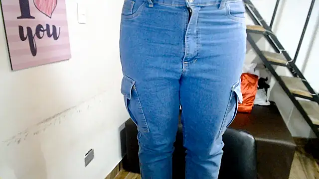 samantha baby  online show from 25, 1, 2025