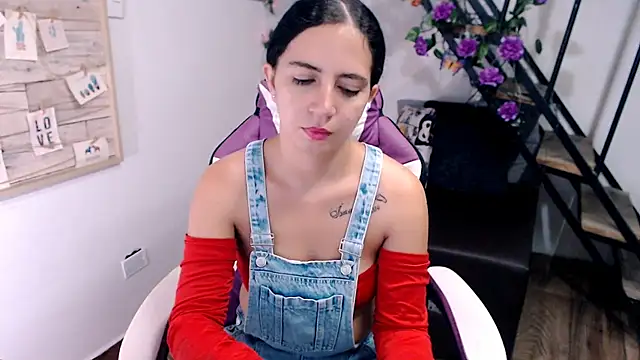 Snapshot of samantha_baby_ chatting on 4, 4, 2026 samantha baby online show from 4, 4, 2026