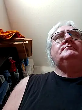 Snapshot of graham1980 chatting on 17, 2, 2025 graham1980 online show from 17, 2, 2025