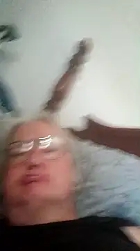 Snapshot of graham1980 chatting on 29, 9, 2025 graham1980 online show from 29, 9, 2025